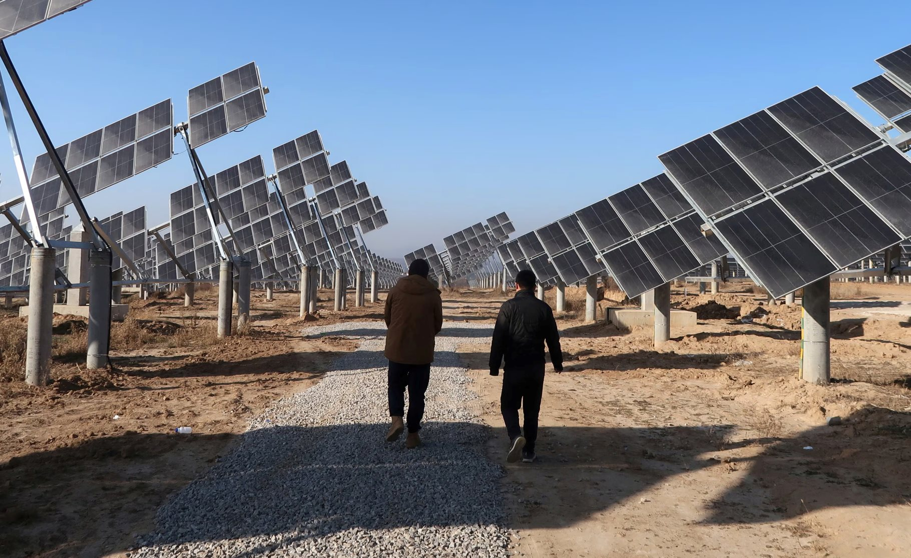 Nhật Bản sắp tạo ra các tấm pin mặt trời siêu mỏng, có thể bẻ cong, dán hàng loạt lên tường, mái nhà- Ảnh 2. Nhật Bản sắp tạo ra các tấm pin mặt trời siêu mỏng, có thể bẻ cong, dán hàng loạt lên tường, mái nhà- Ảnh 2.