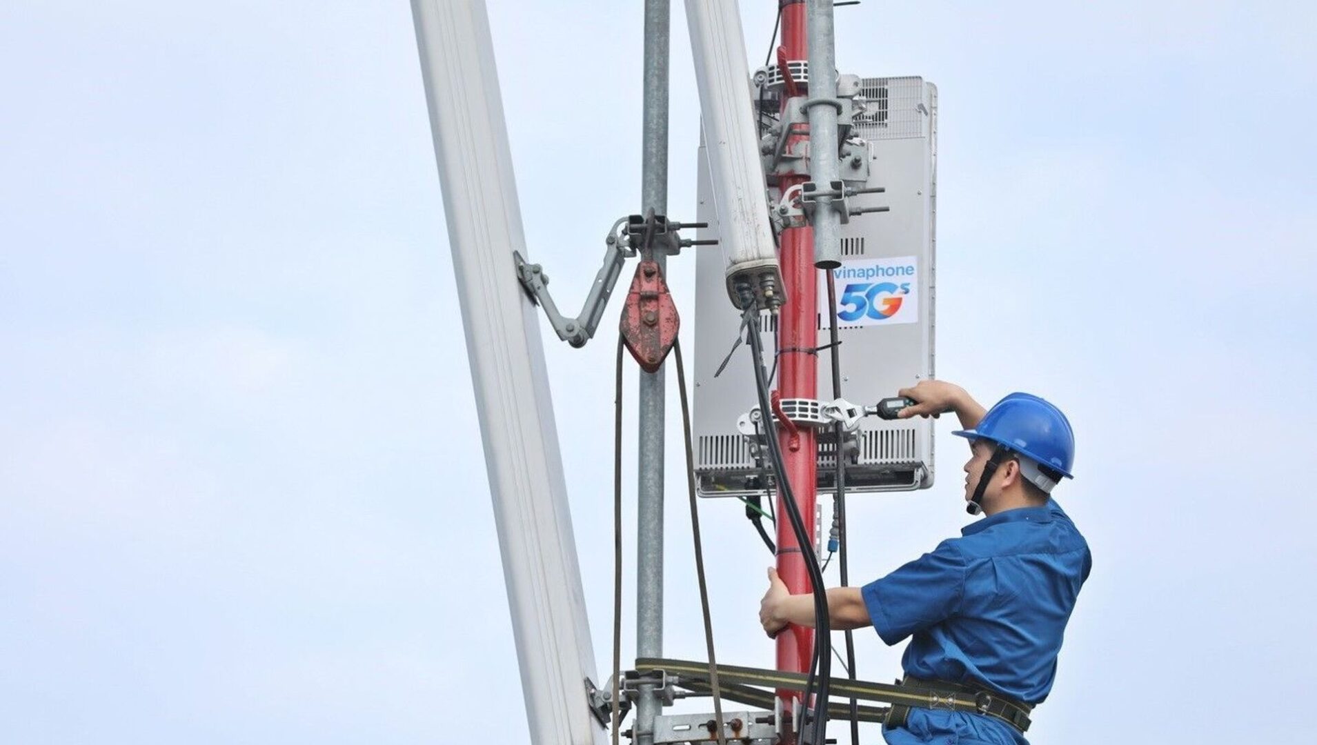 Nokia "thắng kép" tại Việt Nam: Vừa ký hợp đồng hạ tầng mới với VNPT, vừa vận hành cứ điểm sản xuất AirScale toàn cầu- Ảnh 2.