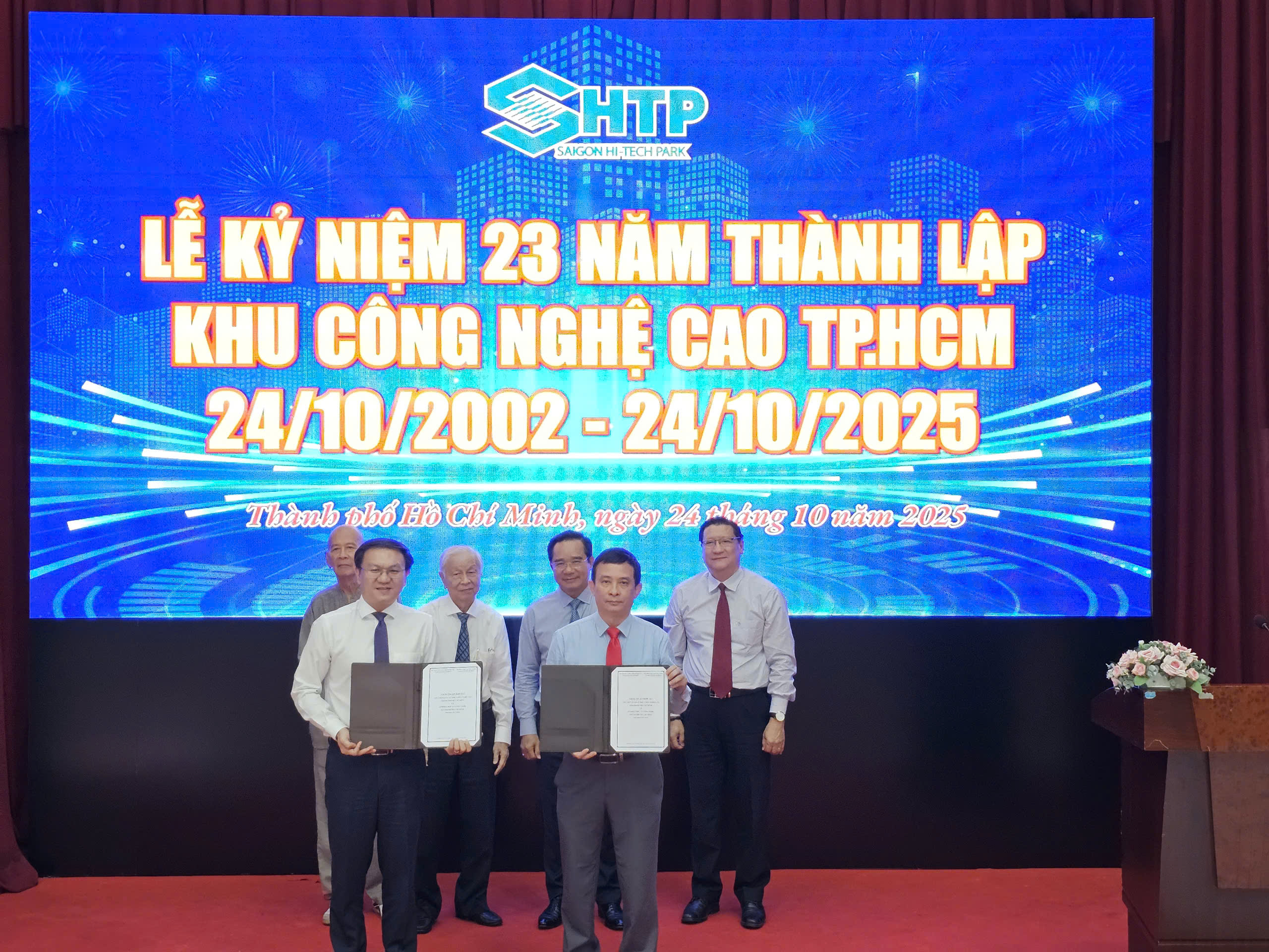 Khu Công nghệ cao TP HCM phải là trung tâm AI, bán dẫn, khởi nghiệp sáng tạo của toàn khu vực - Ảnh 4.