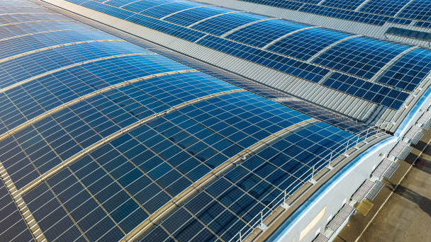 anh-minh-hoa-istock-17626099213382140182090 Gần 190.000 tấm pin năng lượng mặt trời được lắp đặt ở nơi không ngờ - Ảnh 1.