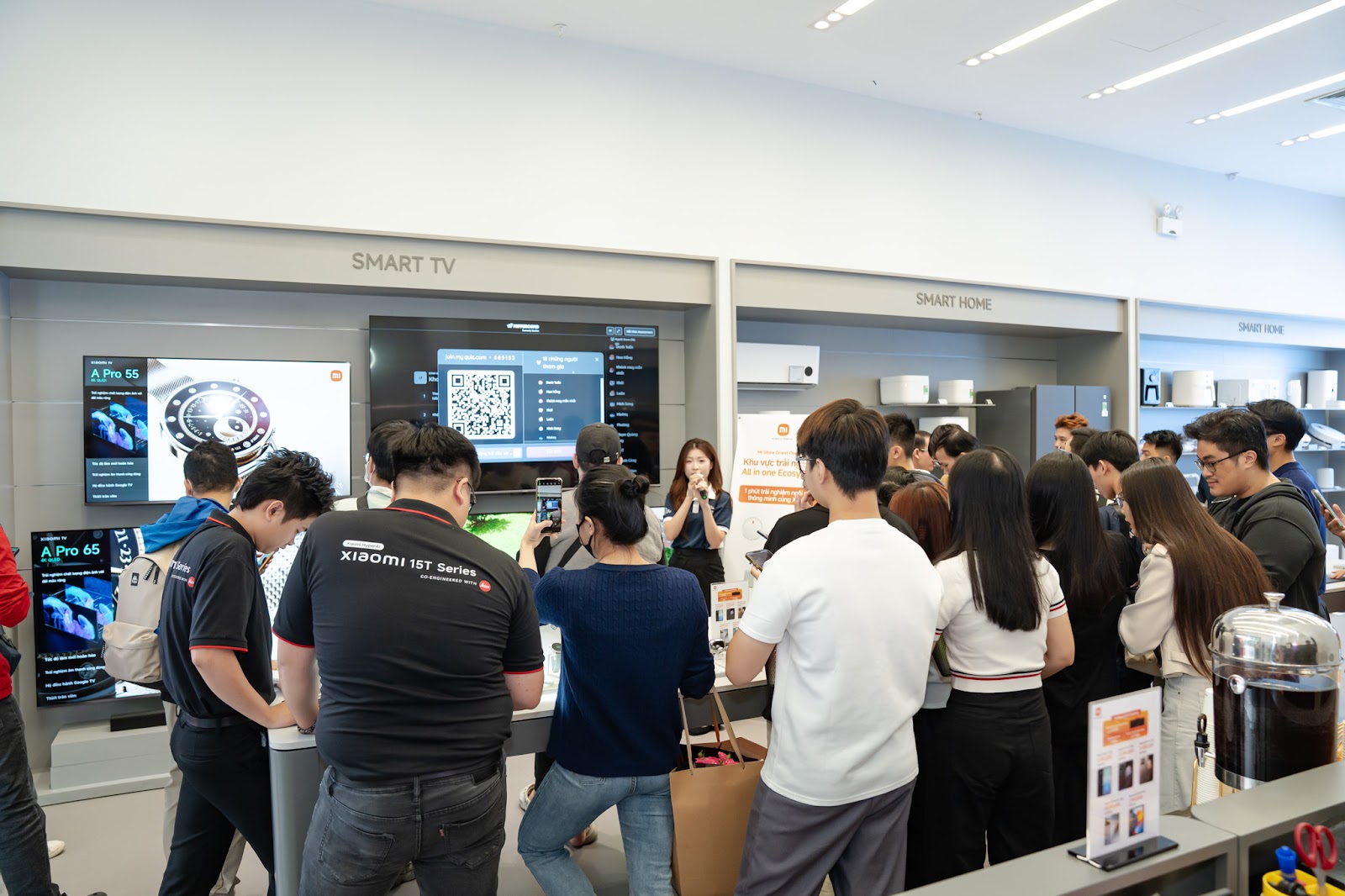bdd49a88-6ad3-4bd0-8dad-1201b9f8200f-1762592590817544194324 Xiaomi có thêm cửa hàng ủy quyền mới tại Hà Nội, - Ảnh 2.
