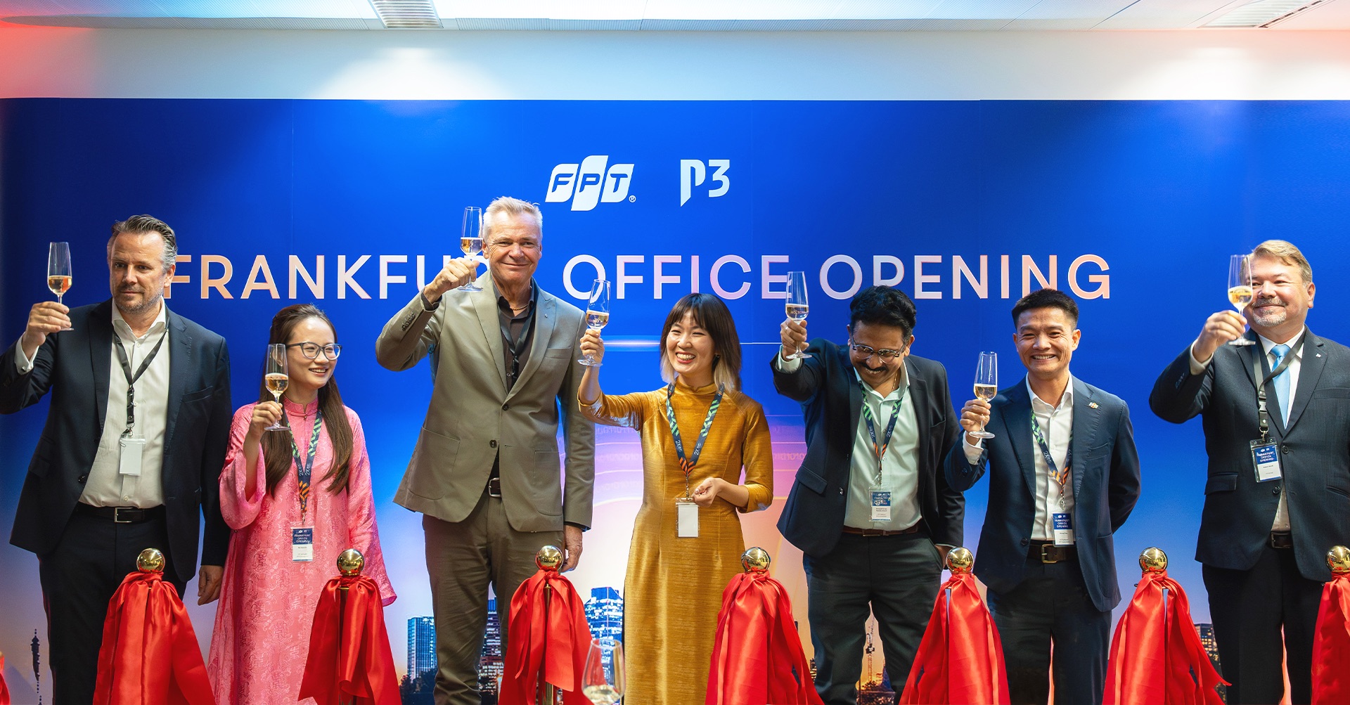 frankfurt-office-opening1-1762320697575-1762320697817463936099