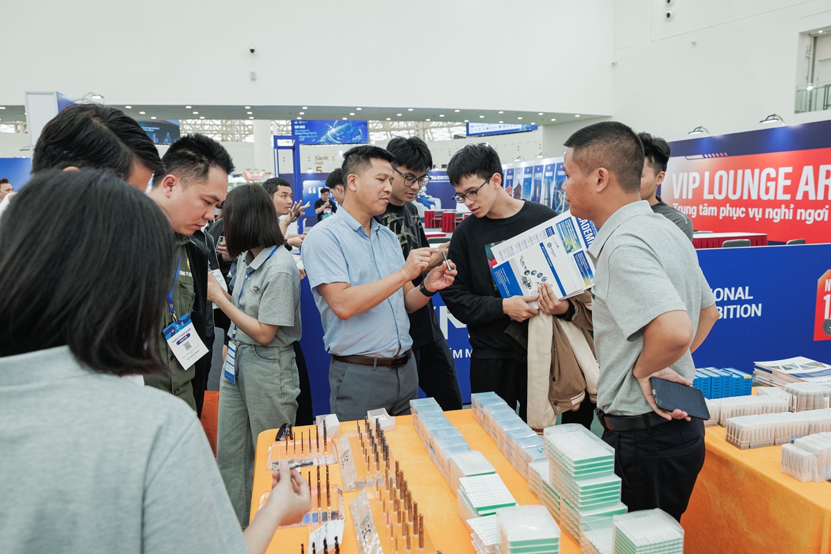 Các “ông lớn” mang gì đến Tuần lễ Công nghiệp và Công nghệ Việt Nam 2025?- Ảnh 2. Các “ông lớn” mang gì đến Tuần lễ Công nghiệp và Công nghệ Việt Nam 2025?- Ảnh 2.