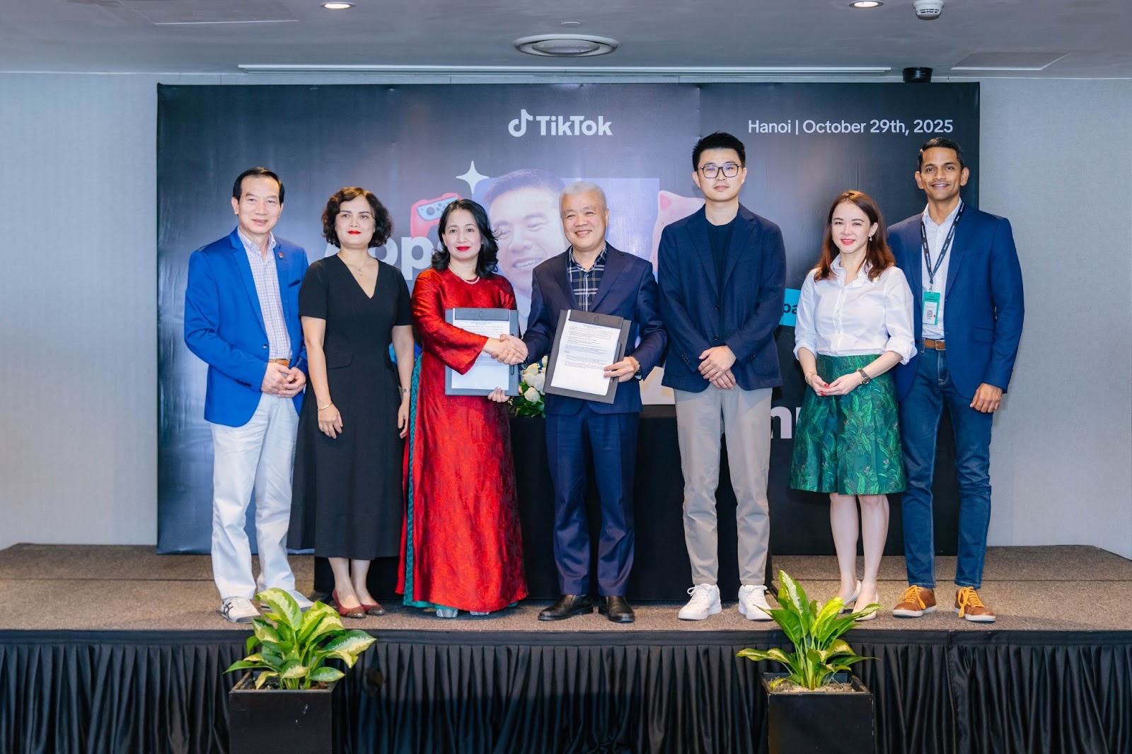 TikTok hợp tác với Bộ Văn hóa, Thể thao và Du lịch Việt Nam: bước ngoặt cho 70 triệu người Việt đang dùng TikTok- Ảnh 1. TikTok hợp tác với Bộ Văn hóa, Thể thao và Du lịch Việt Nam: bước ngoặt cho 70 triệu người Việt đang dùng TikTok- Ảnh 1.