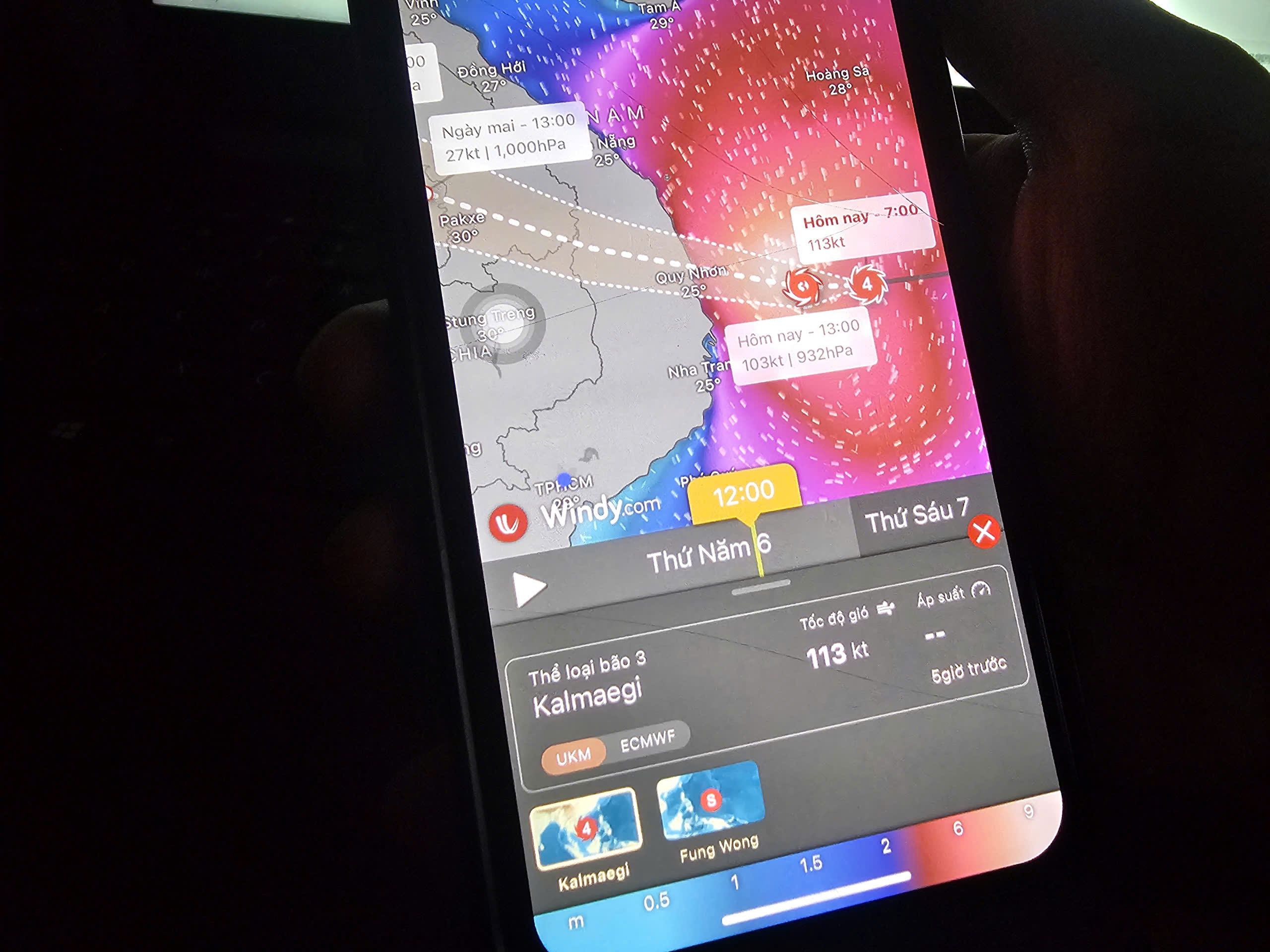 z71948410040128376fbfe46d8e4d3e430d976de79731c-17624084596481814513919 Cách đơn giản theo dõi bão số 13 Kalmaegi trực tiếp trên điện thoại - Ảnh 1.