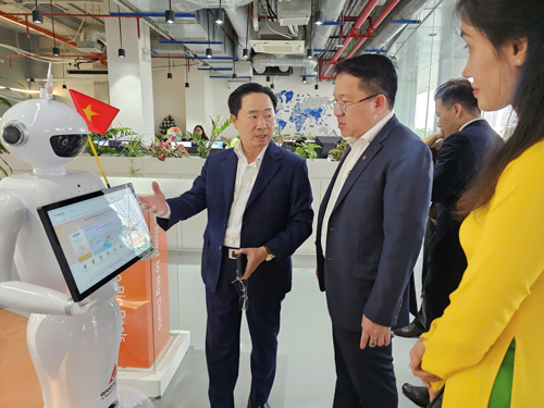 Nền tảng số tăng tốc tích hợp AI - Ảnh 1. Nền tảng số tăng tốc tích hợp AI - Ảnh 1.