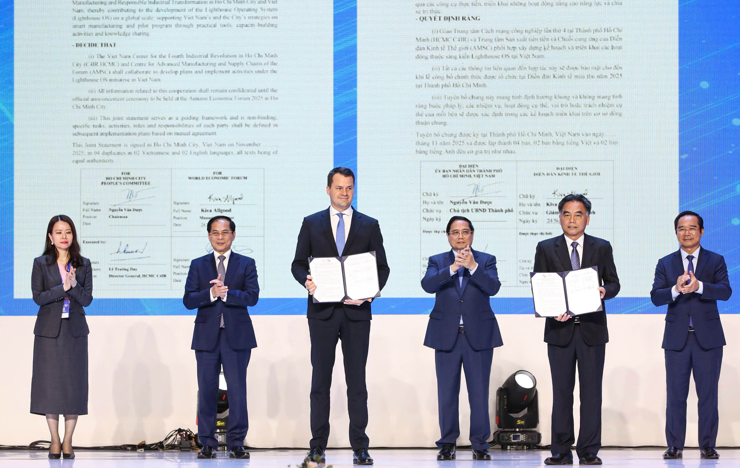 Tuyên bố chung giữa TP HCM và Diễn đàn Kinh tế Thế giới - Ảnh 1.