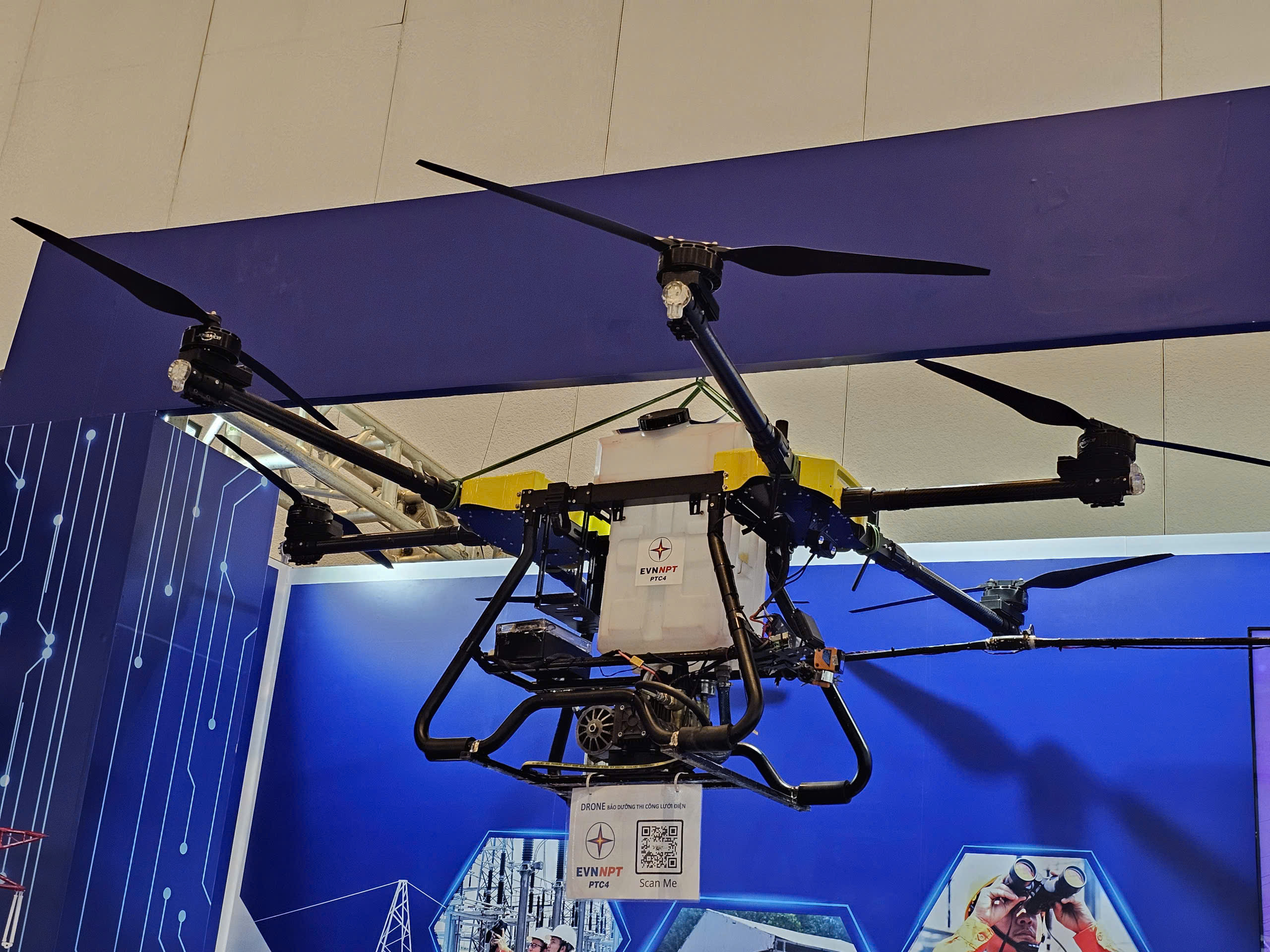 Cận cảnh đội quân không người lái trong ngành điện Việt Nam tại Techshow 2025 - Ảnh 7.