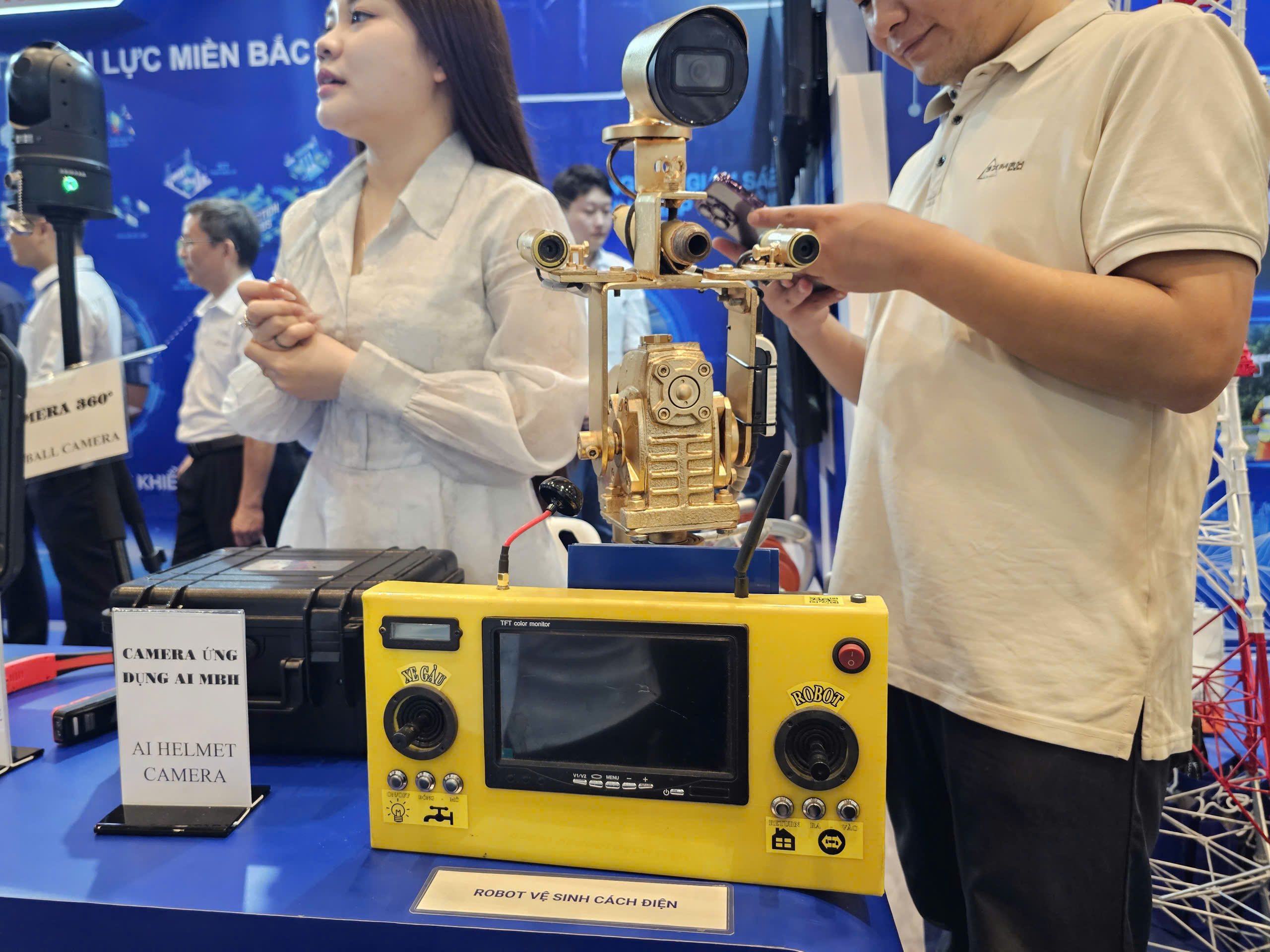 Cận cảnh đội quân không người lái trong ngành điện Việt Nam tại Techshow 2025 - Ảnh 10.