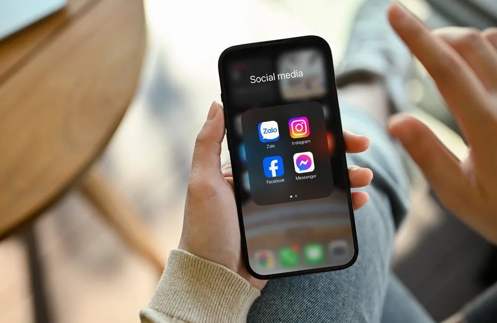 zalo-vuot-mat-facebook-tiktok-google-2203jpg-1762759783989-17627597844521093838006