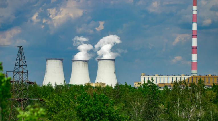 anh-minh-hoa-17654395529672107544410 “Đèn xanh” đã bật cho việc xây dựng nhà máy điện hạt nhân đầu tiên ở Ba Lan - Ảnh 1.