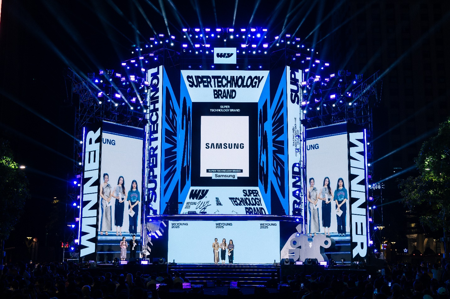 Vì sao Samsung là thương hiệu công nghệ được giới trẻ yêu thích tại WeYoung 2025?- Ảnh 1.