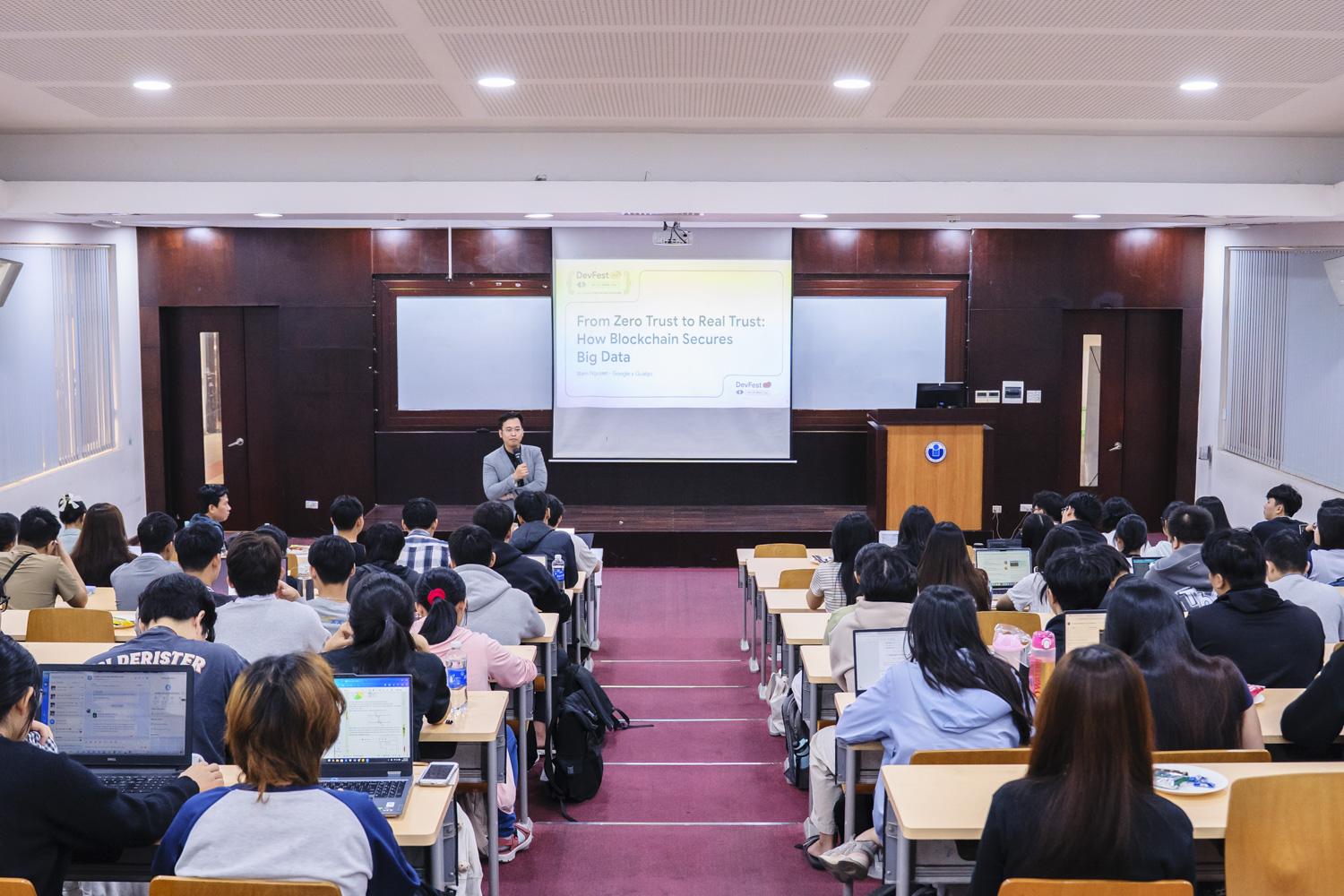 AI ứng dụng: Xu hướng đang định hình thế hệ kỹ sư trẻ Việt Nam - Ảnh 4.