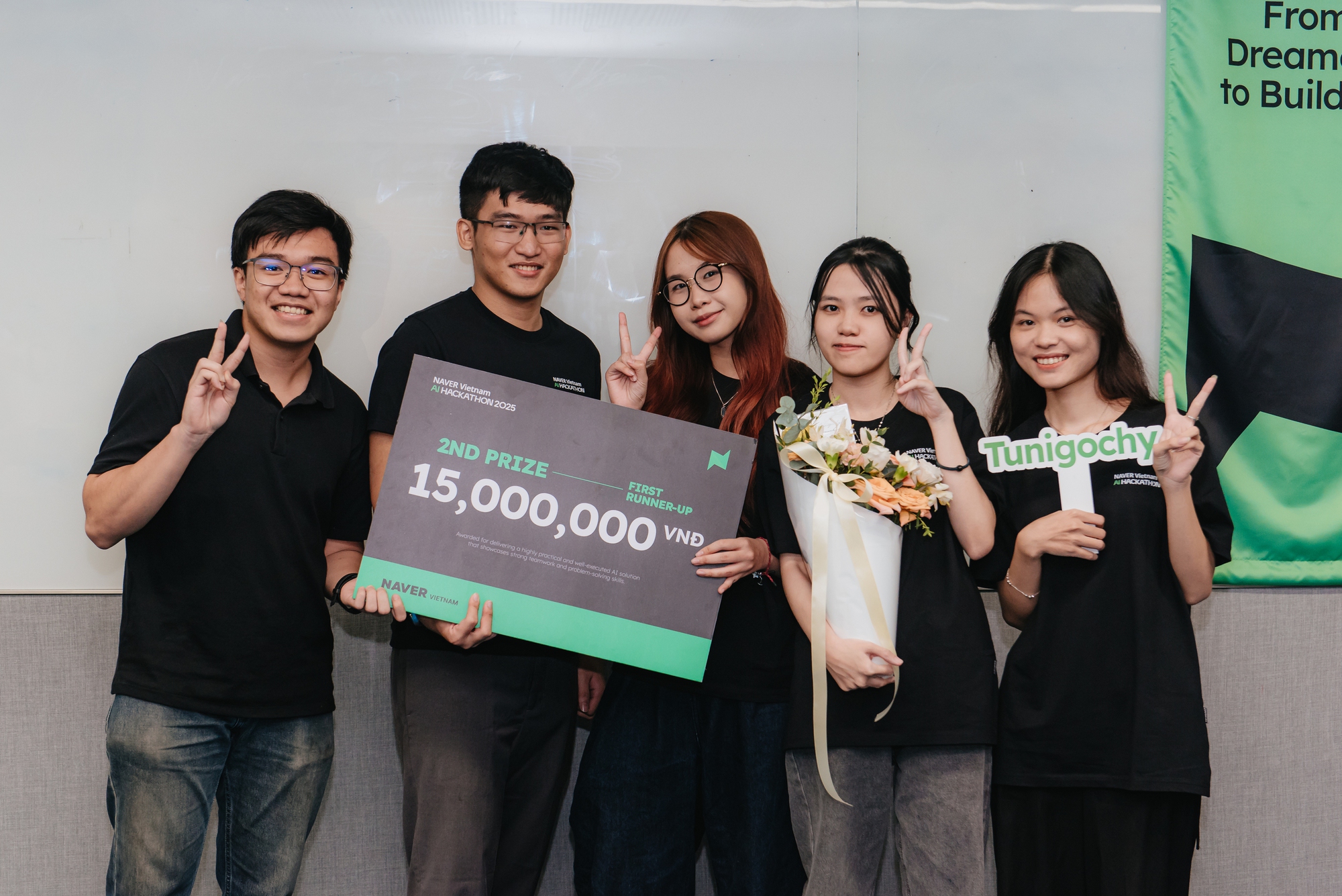 NAVER VIETNAM AI Hackathon 2025: Giải pháp định hướng nội dung số cho trẻ em lên ngôi, mở đường cho thế hệ kỹ sư trẻ Việt bước vào dự án toàn cầu- Ảnh 3. NAVER VIETNAM AI Hackathon 2025: Giải pháp định hướng nội dung số cho trẻ em lên ngôi, mở đường cho thế hệ kỹ sư trẻ Việt bước vào dự án toàn cầu- Ảnh 3.