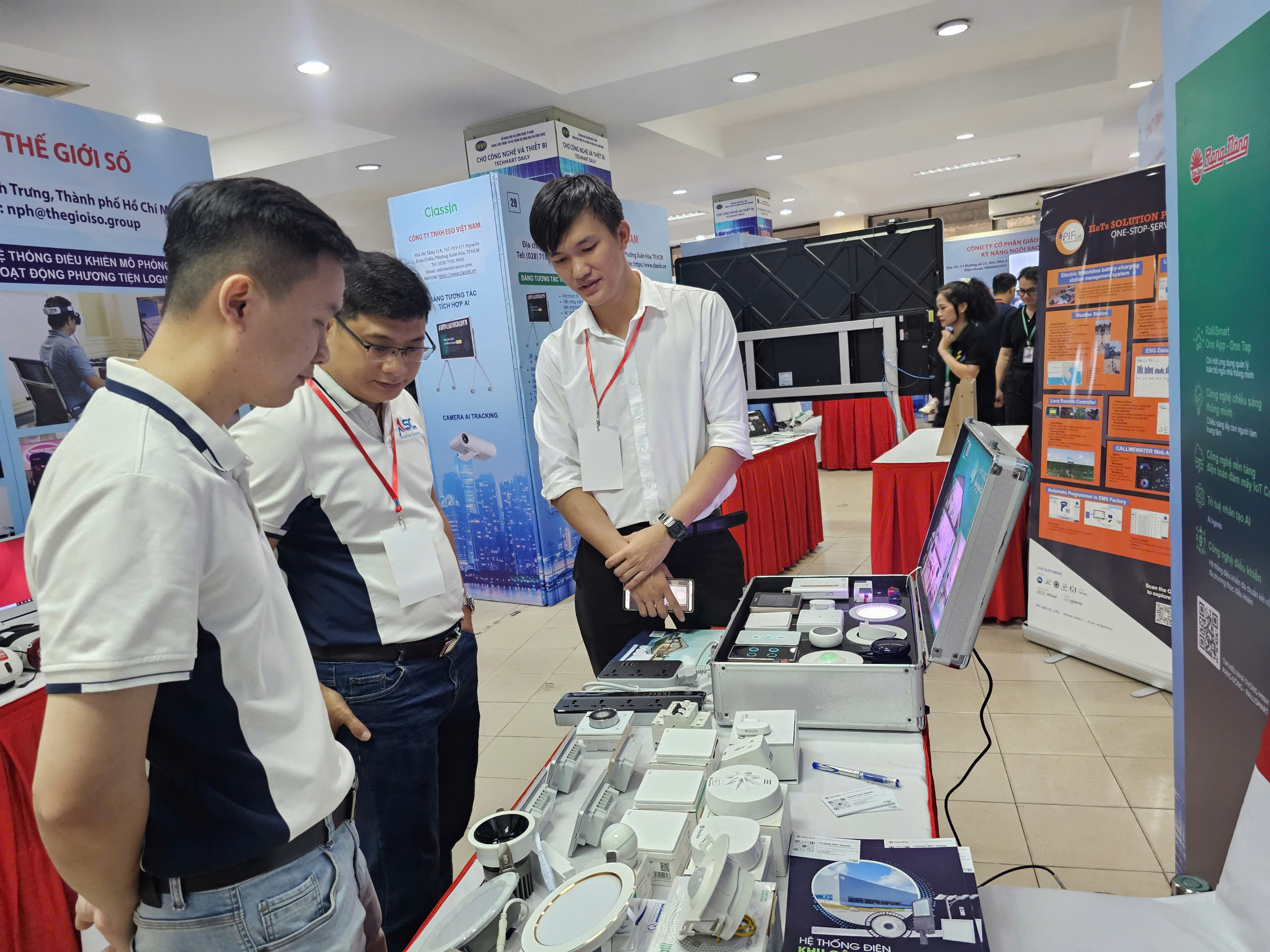 z73149225579124ebc312ae3c8dc64cb61caa8b2a0a163-17654285404832085652808 TPHCM ra mắt Techport.vn mở rộng, có gì mới trong “chợ công nghệ” trực tuyến? - Ảnh 5.