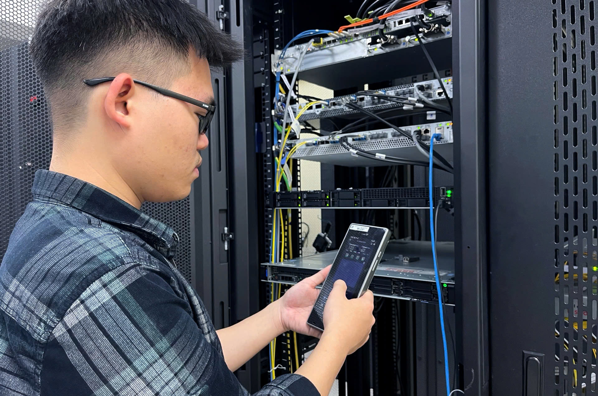 Công nghệ mạng 5G của Viettel đạt tốc độ đạt hơn 7,3 Gbps, gấp 6 lần tốc độ 5G SA Việt Nam - Ảnh 1.