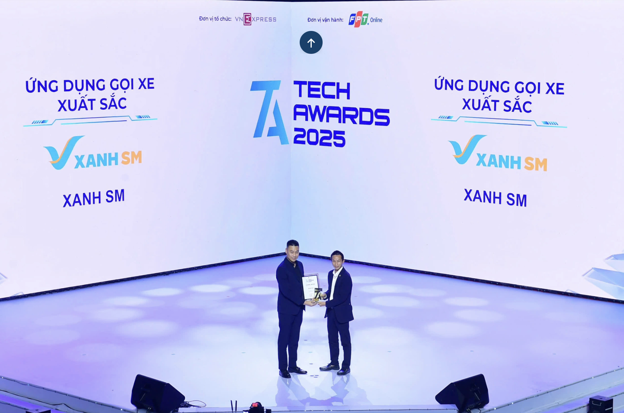 Ứng dụng gọi xe nào vừa “soán ngôi” Grab, Be? - Ảnh 1.