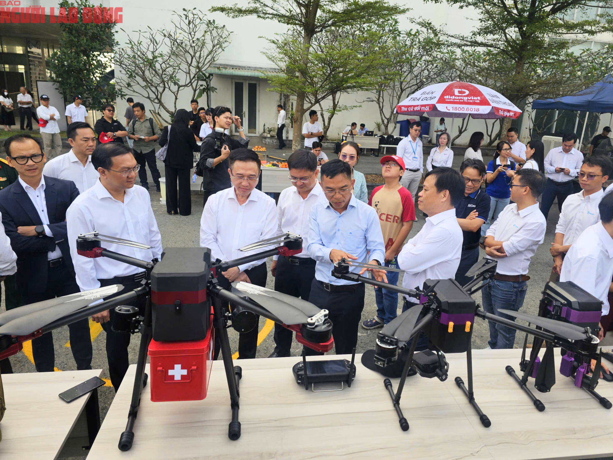 TPHCM thử nghiệm giao hàng bằng UAV: Bước đột phá trong kinh tế công nghệ - Ảnh 1.