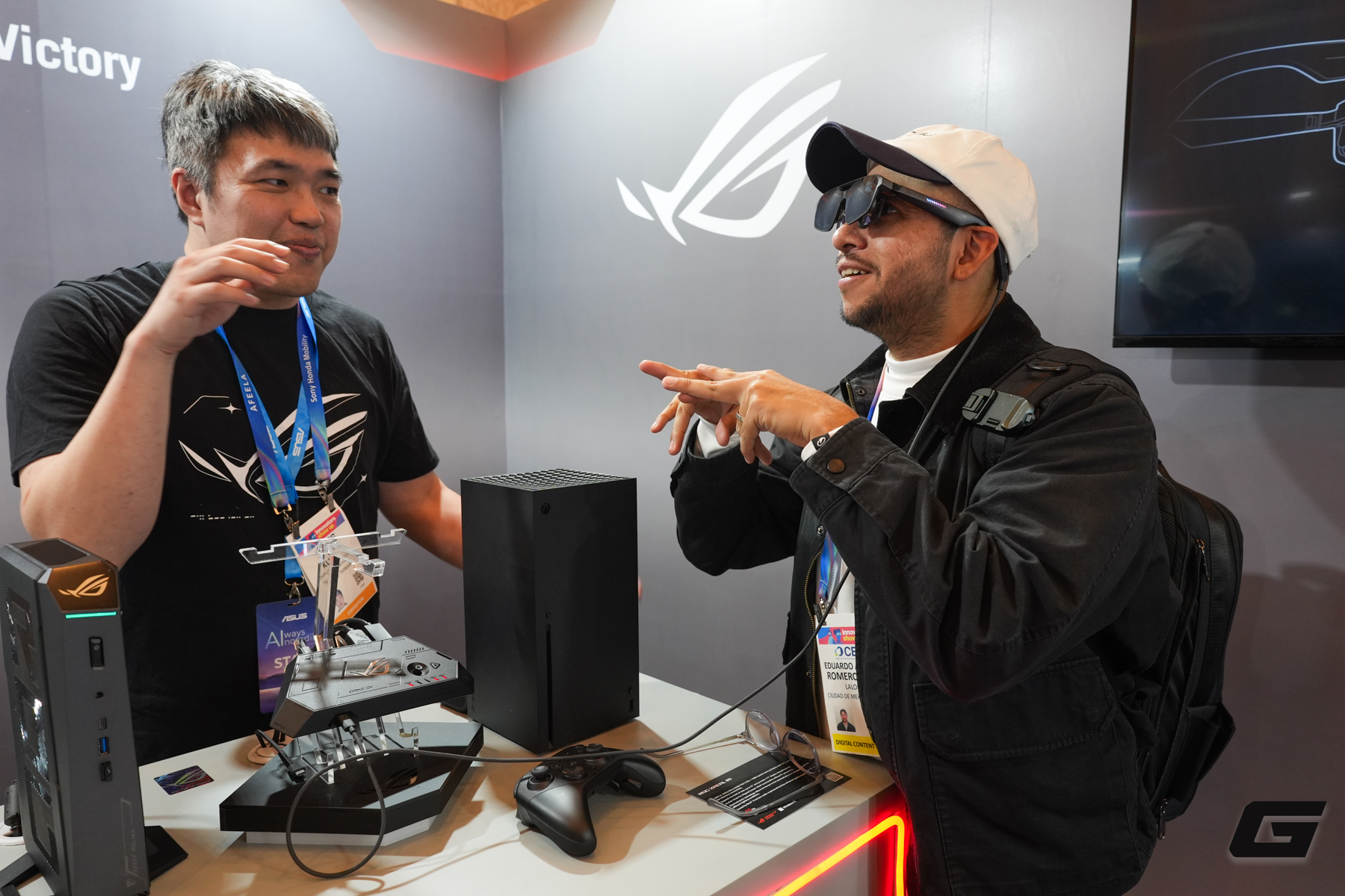 Đây rồi, ASUS đã có kính thực tế tăng cường dành cho ... những người đang phải đeo kính- Ảnh 3.