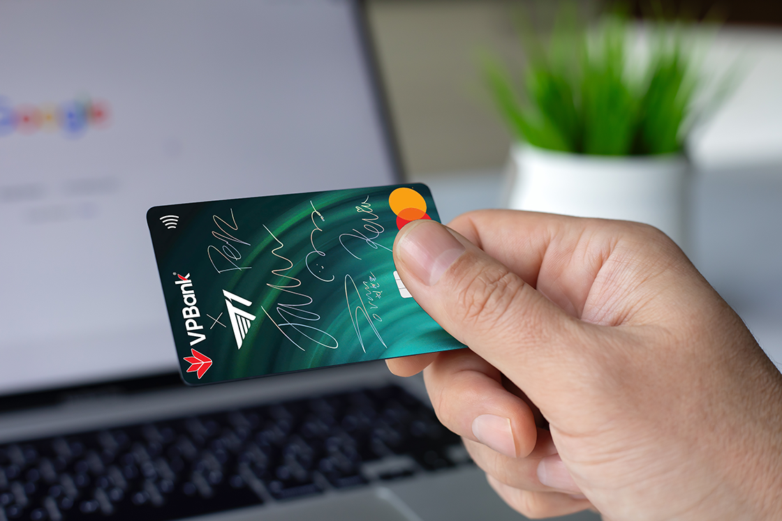 Khám phá cách sở hữu thẻ tín dụng phiên bản giới hạn T1 - Ảnh 1. Khám phá cách sở hữu thẻ tín dụng phiên bản giới hạn T1 - Ảnh 1.