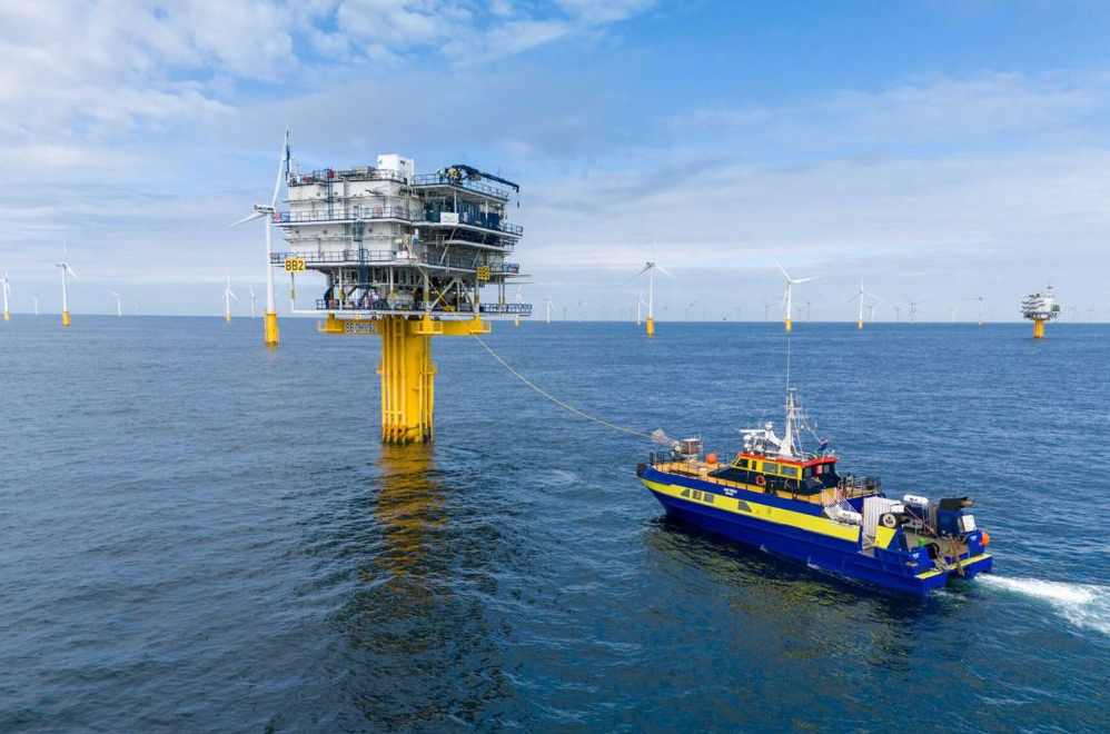 Thách thức không ngờ khi tàu thủy chạy điện ồ ạt vươn khơi- Ảnh 1. Thách thức không ngờ khi tàu thủy chạy điện ồ ạt vươn khơi- Ảnh 1.