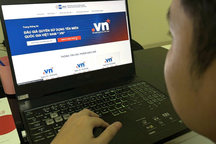dau-gia-ten-mien-1772168648867441117277 Việt Nam lần đầu tiên tổ chức đấu giá 50 tên miền ".vn" - Ảnh 1.