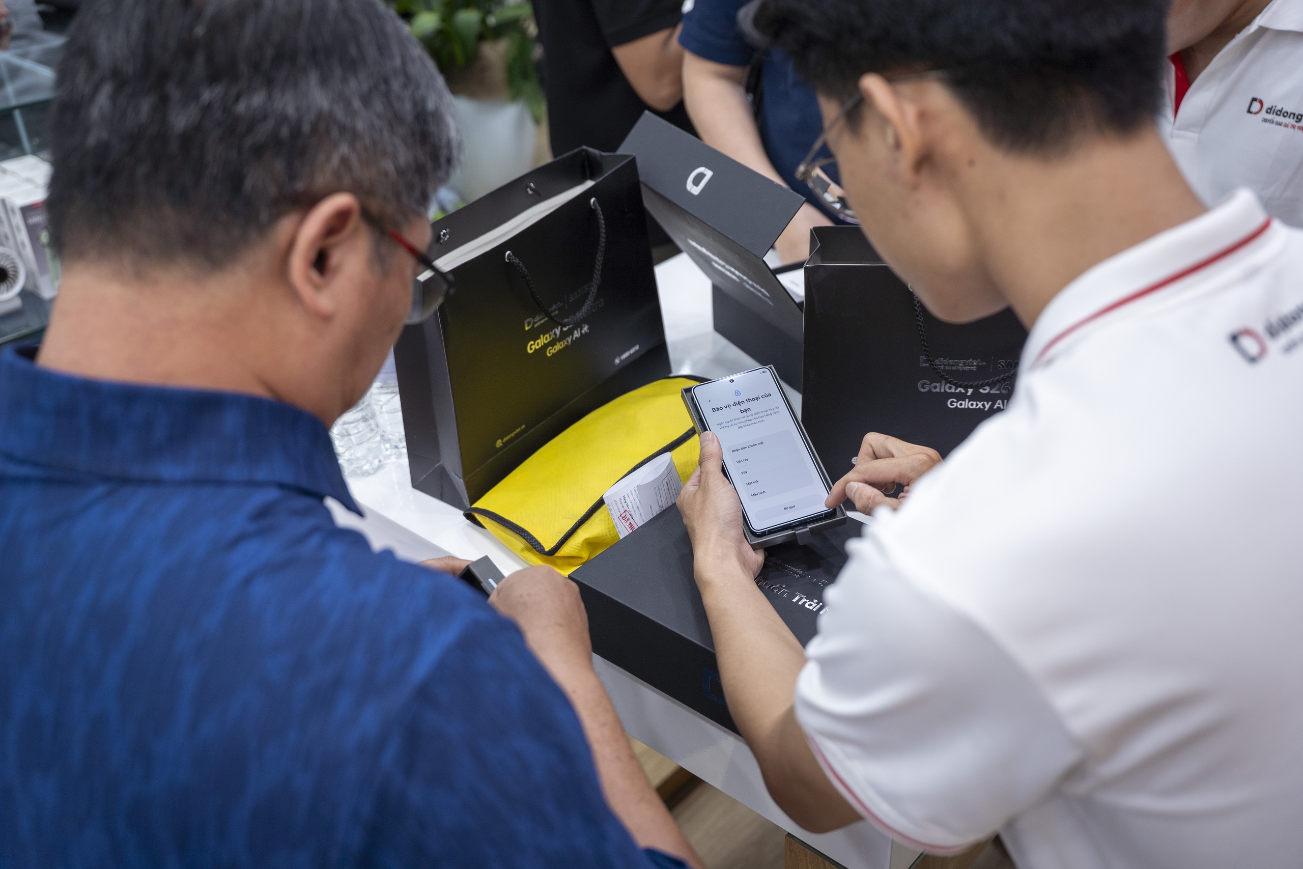 Người đầu tiên sở hữu Galaxy S26 tiết lộ lý do xuyên đêm mua hàng - Ảnh 5.
