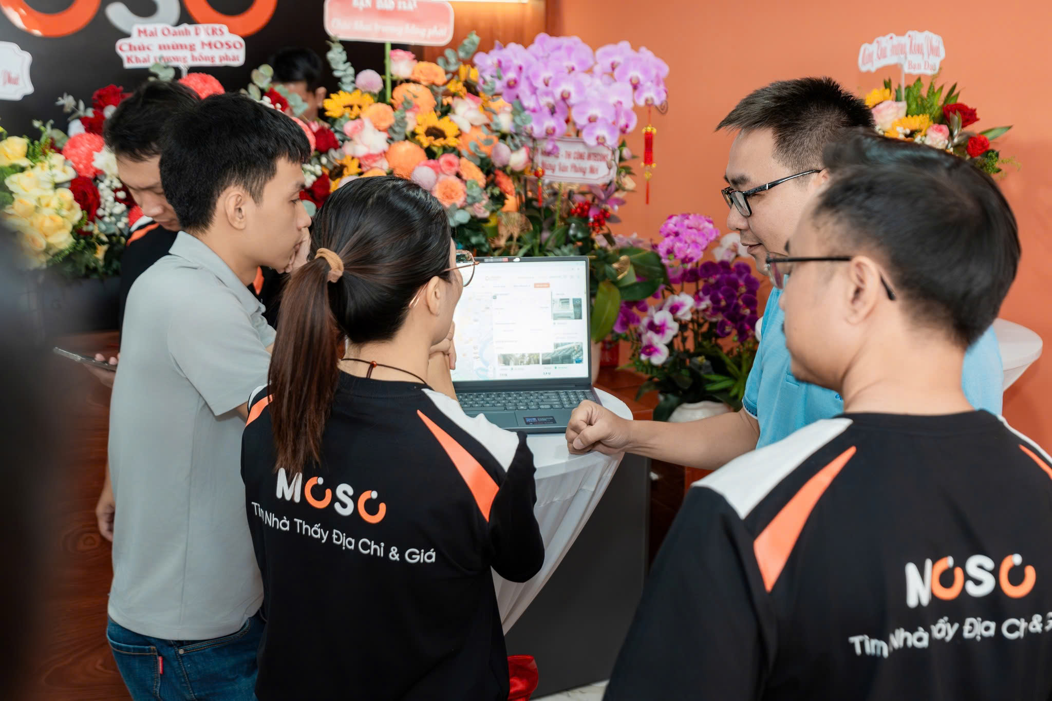 (NLĐ)- Nền tảng công nghệ Moso cho phép người dùng đăng tin, giao dịch bất động sản miễn phí nên thu hút nhiều nhiều người. - Ảnh 2. (NLĐ)- Nền tảng công nghệ Moso cho phép người dùng đăng tin, giao dịch bất động sản miễn phí nên thu hút nhiều nhiều người. - Ảnh 2.