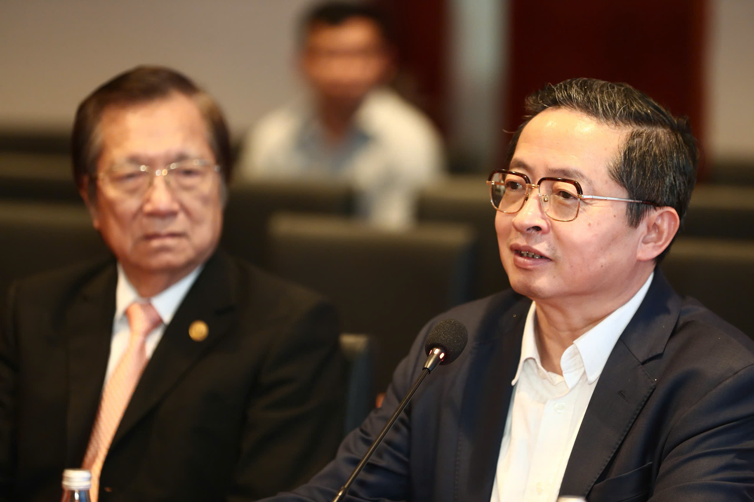 Báo Người Lao Động bắt tay Công ty CT UAV tiếp sức ngư dân bám biển - Ảnh 3.